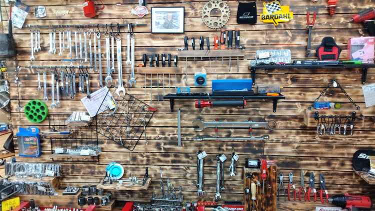 Hardware & Tools
