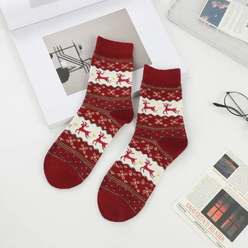 5 pairs of Christmas socks, autumn and winter warm Christmas deer socks, unisex, Christmas atmosphere outfit, women's gift