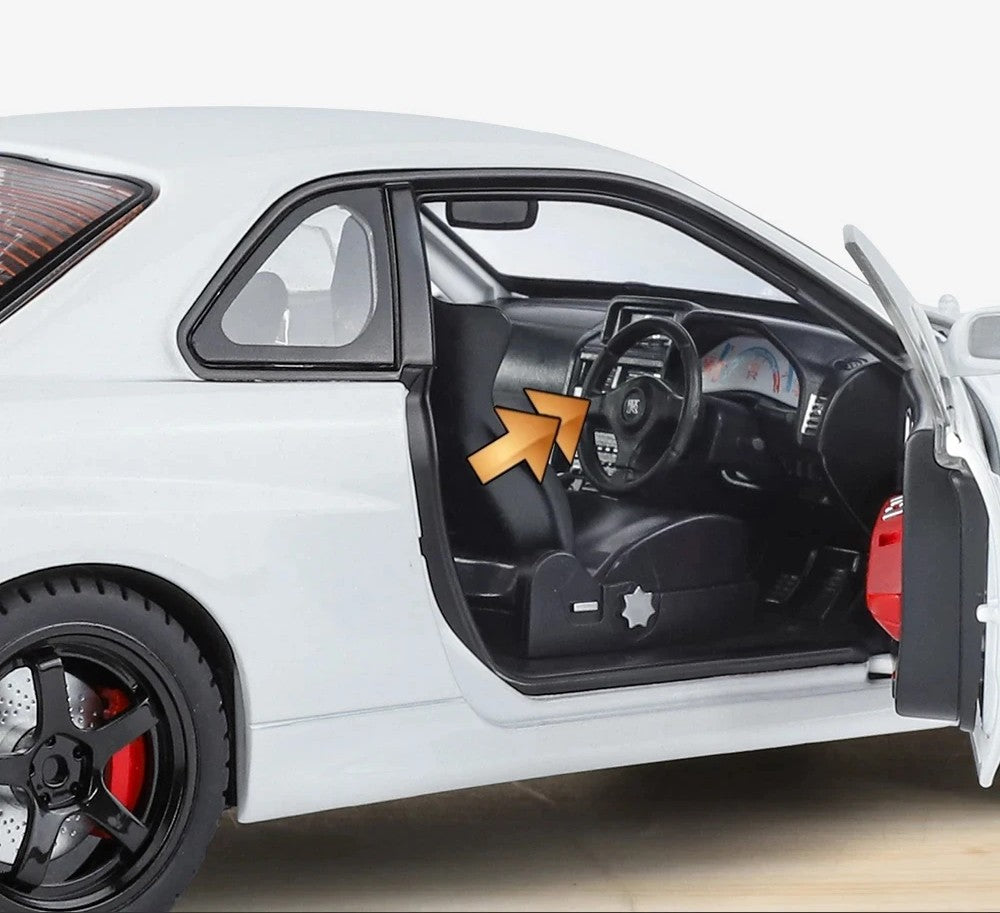 Nissan Skyline GT-R (R34) 1:18 Diecast Scale Model